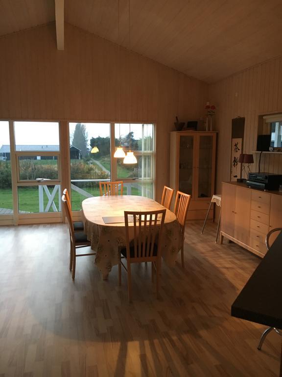 Three-Bedroom Holiday Home In Ebeltoft Eksteriør billede